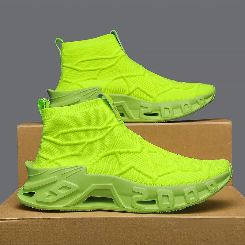 Men's Outdoor Sports Shoes - High-Top Sports Shoes Are Novel and Fashionable