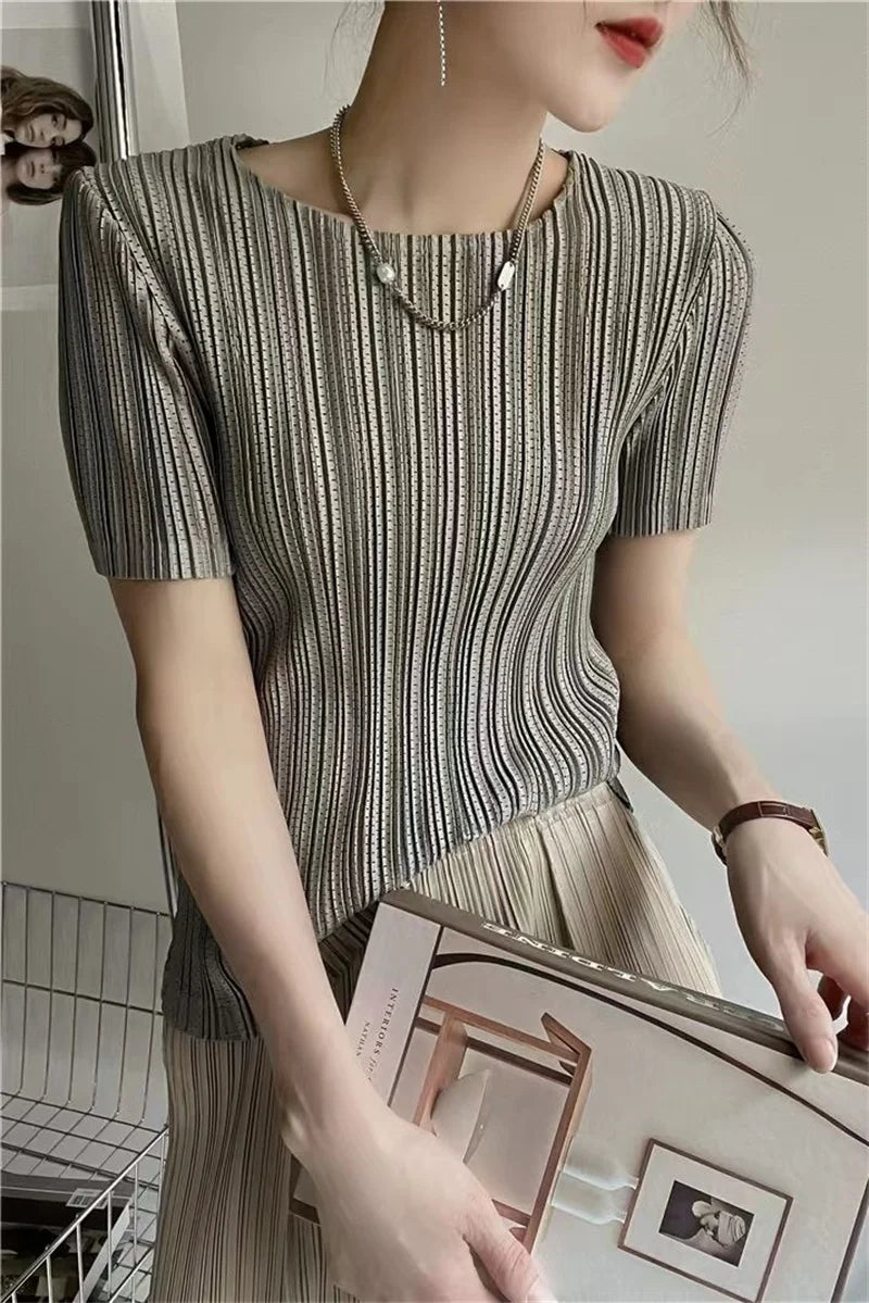 Woman Clothing  Top Women Miyake Pleated Short-sleeved T-shirt