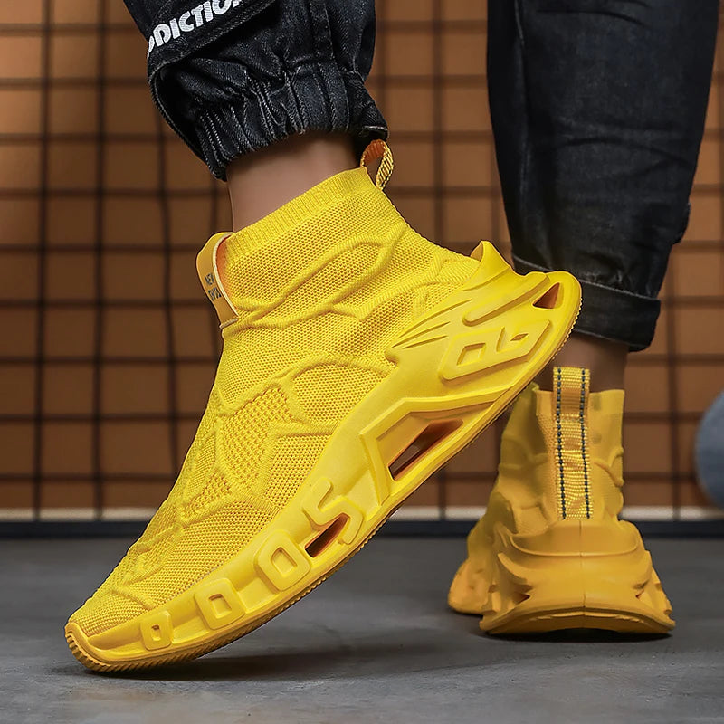 Men's Outdoor Sports Shoes - High-Top Sports Shoes Are Novel and Fashionable
